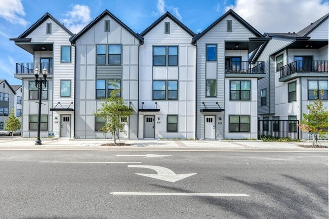 Building Photo - 1063 Farwell St