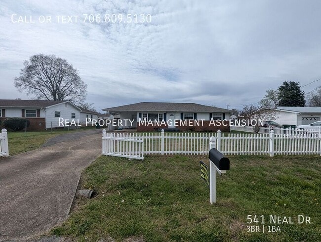 Building Photo - 541 Neal Dr