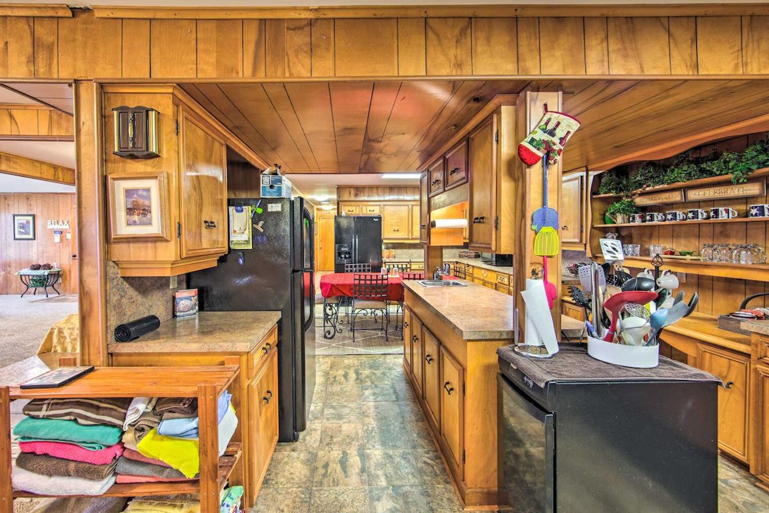 Building Photo - 928 Welch Ln