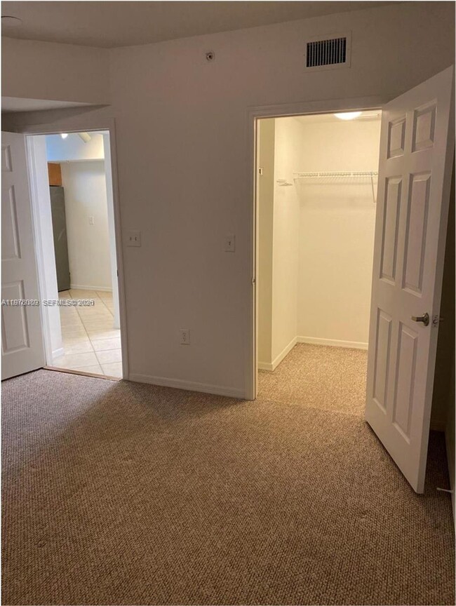 Building Photo - 6386 Emerald Dunes Dr