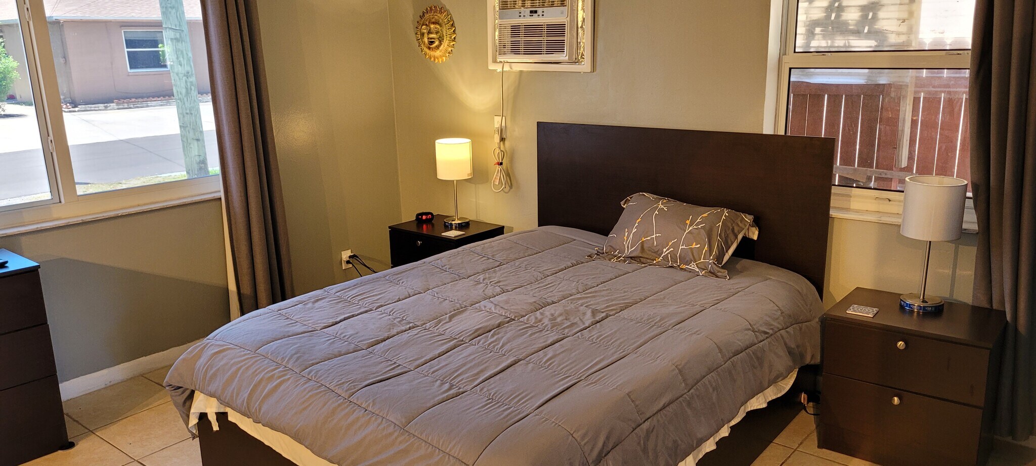 Building Photo - 129 SE 2nd Ter