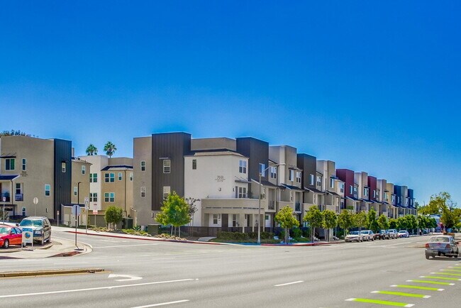 Building Photo - Welcome to your modern La Mesa townhome wi...