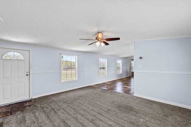 Building Photo - 3-Bedroom Home Close To Hampden-Sydney!