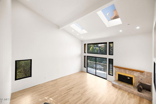 Building Photo - 534 Alta Vista Ave