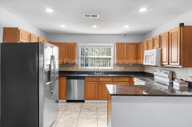 Building Photo - 508 Glade Ct