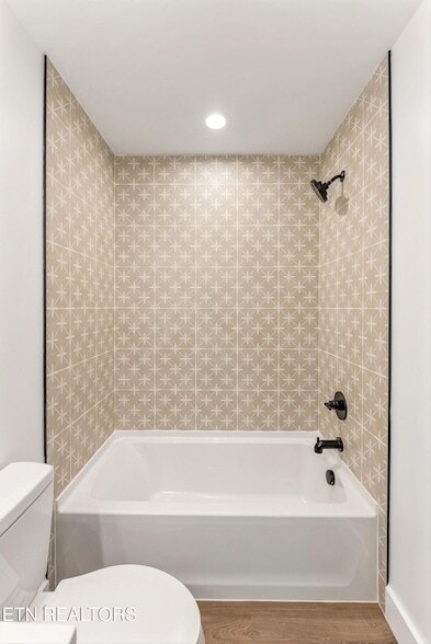 Building Photo - 3425 Garden Dr