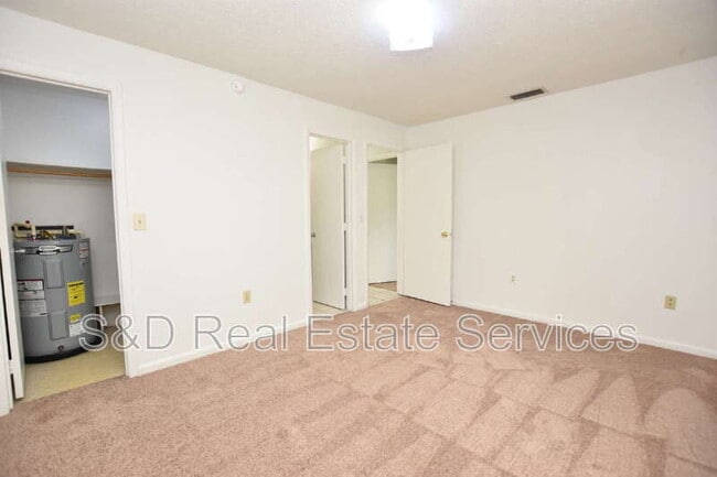Building Photo - 4745 Dimbath Dr