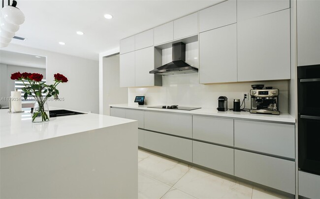 Building Photo - 8450 NW 169th Terrace