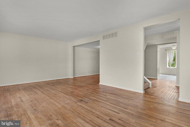 Building Photo - 10738 Bridlerein Terrace