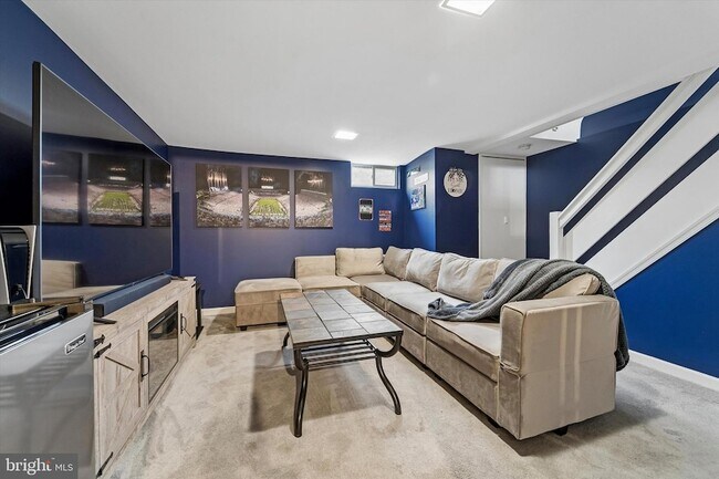 Building Photo - 273 Westbrook Dr