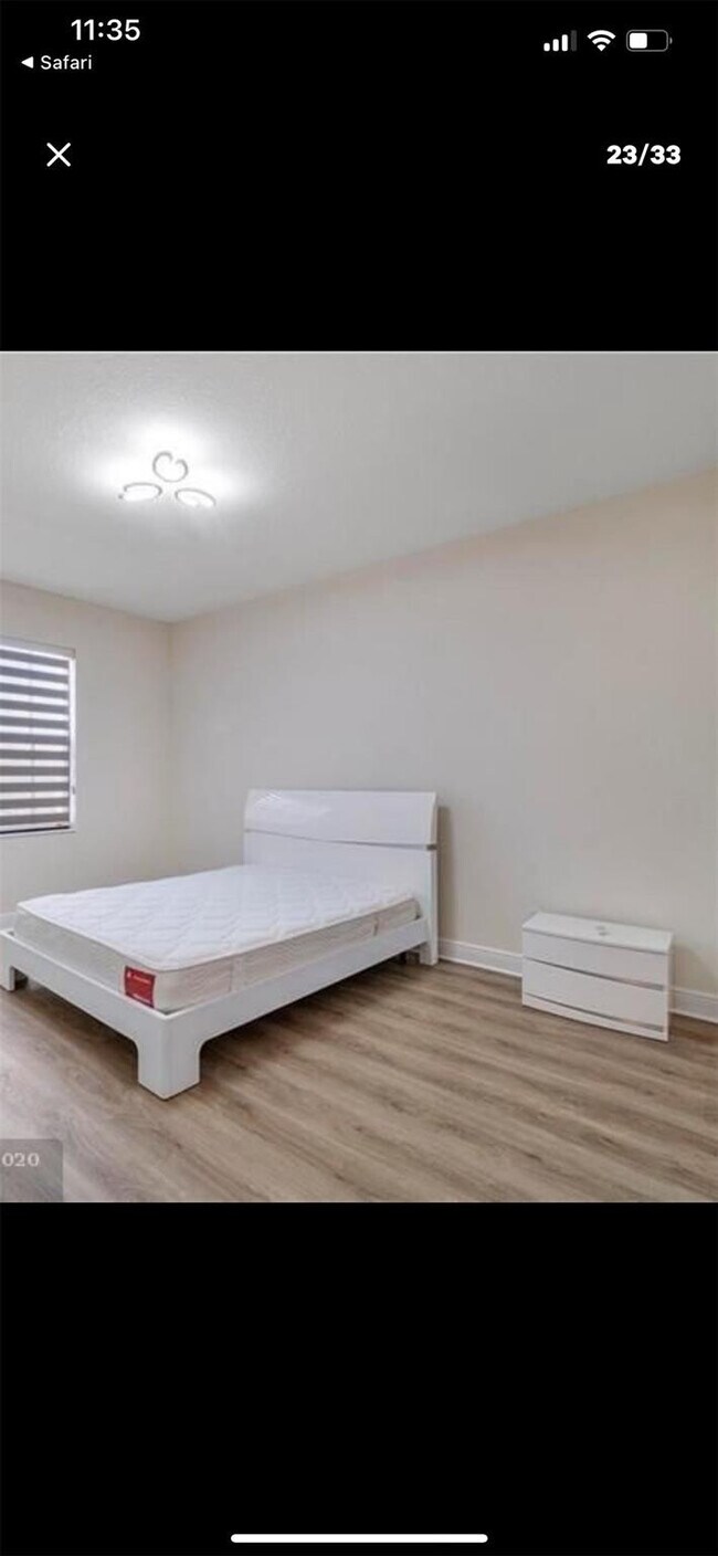 Building Photo - 11795 Waterway Cir