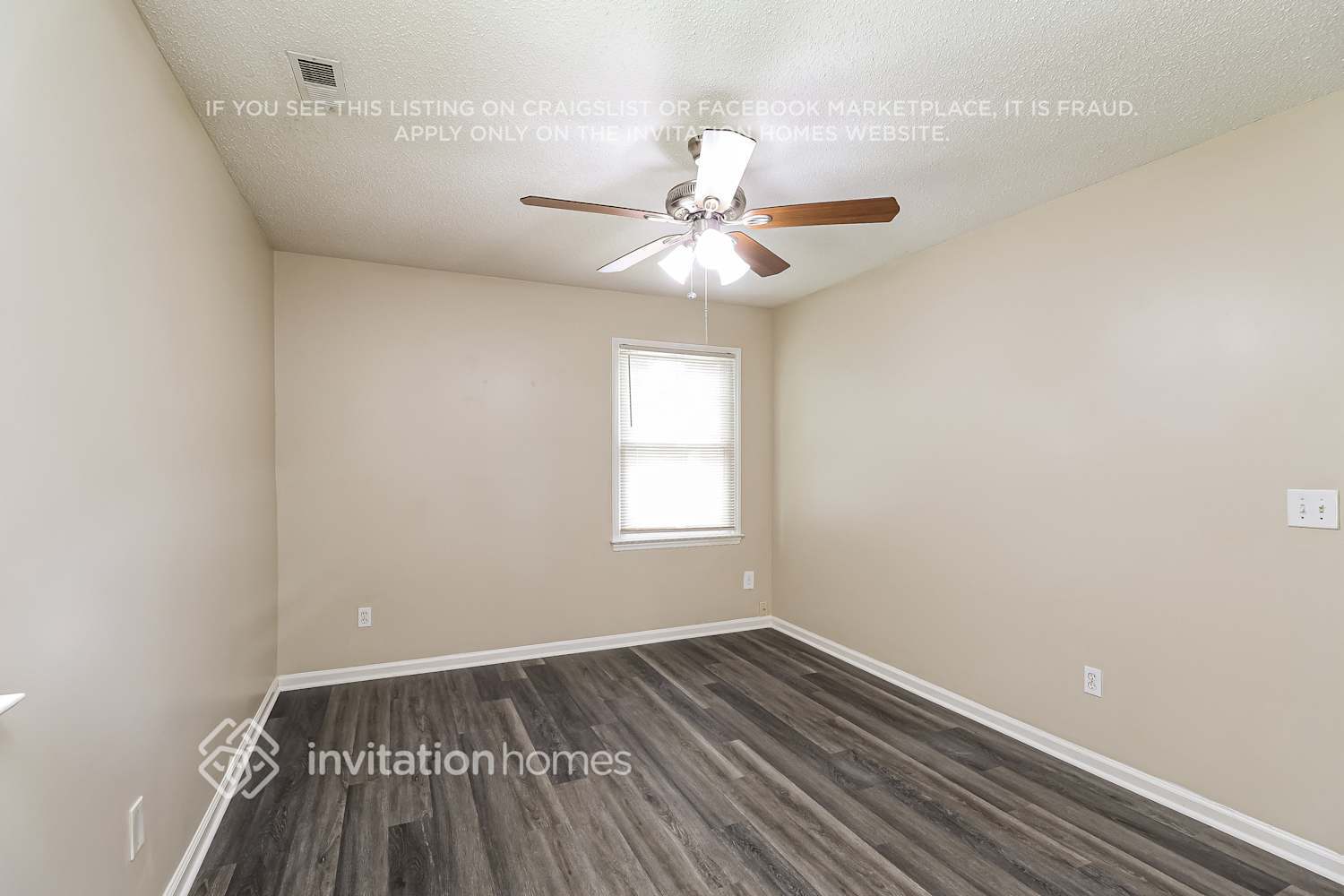 Building Photo - 5937 Loch Arbor Ln