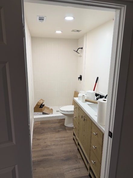 Building Photo - 197 W 1750 N