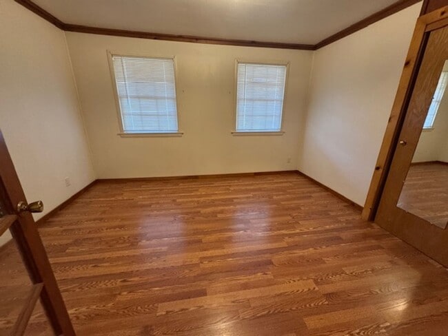 Building Photo - Charming spacious Evergreen farmhouse with large parking area