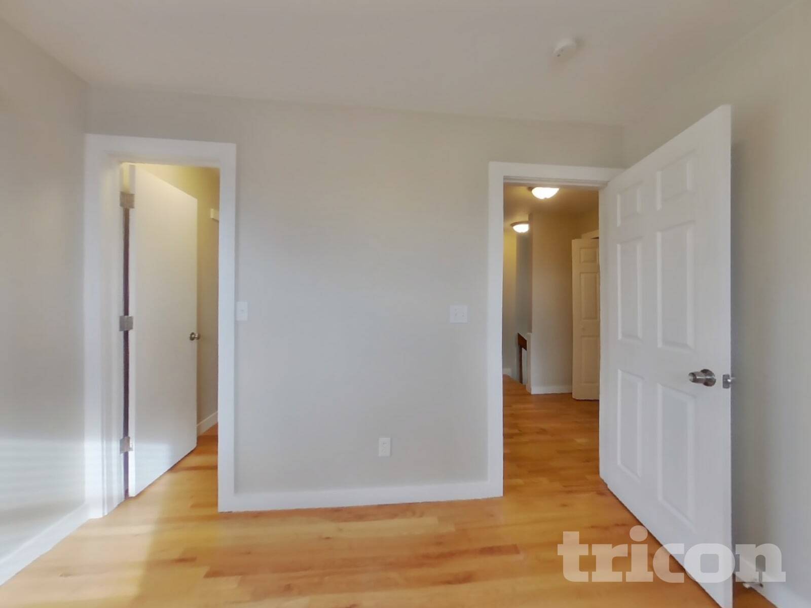 Building Photo - 106 N 49th Ave Ct