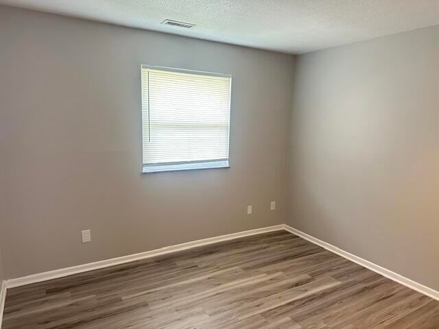 Building Photo - 2075 Clingan Dr NW