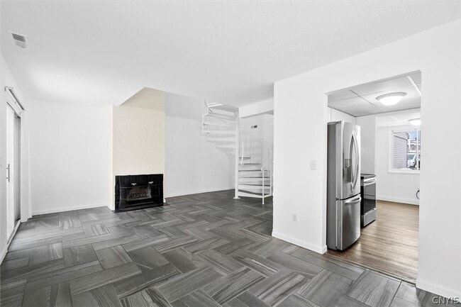 Building Photo - 3754 Helios Ct