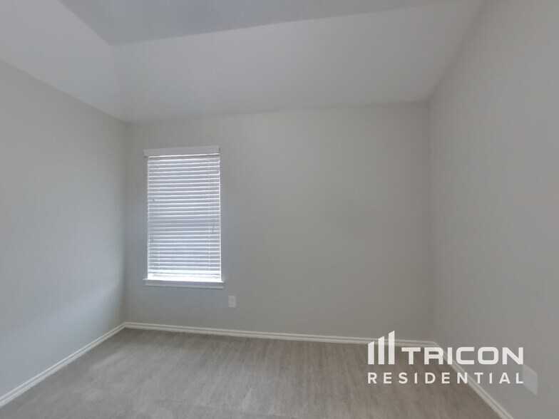 Building Photo - 1423 Evermore Manor Ln