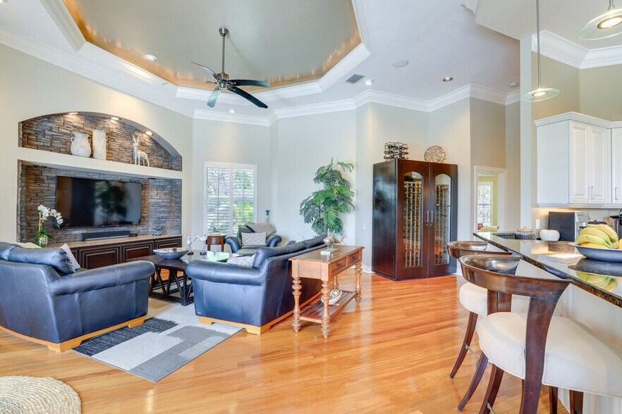 Building Photo - 1730 Caribbean Dr