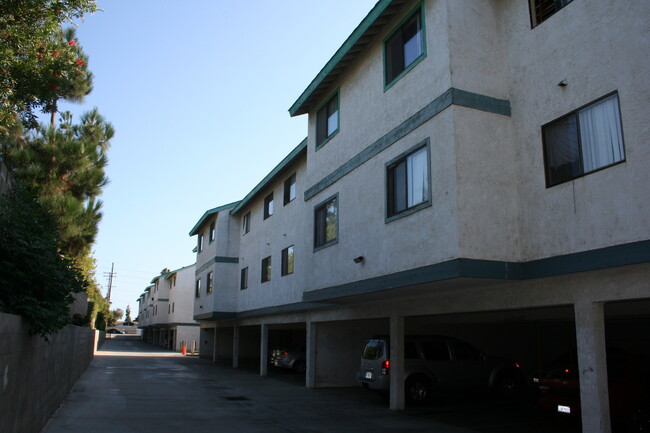 Building Photo - 3633 W Ball Rd