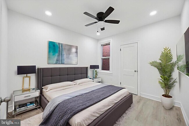 Building Photo - 3241 N Etting St