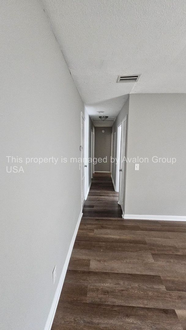 Building Photo - 7384 Irving Scott Dr