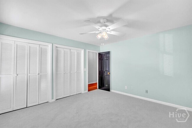 Building Photo - 138 Cardinal Rd
