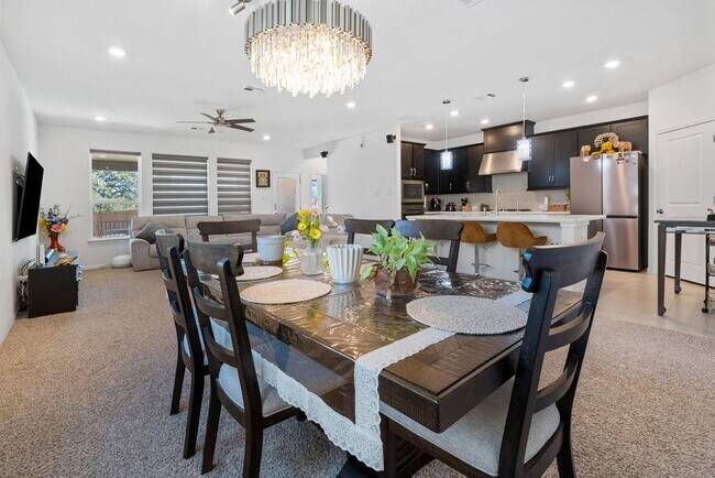 Building Photo - 232 Barton Oak Trl