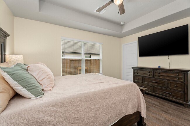 Building Photo - 2408 Bray Head Dr