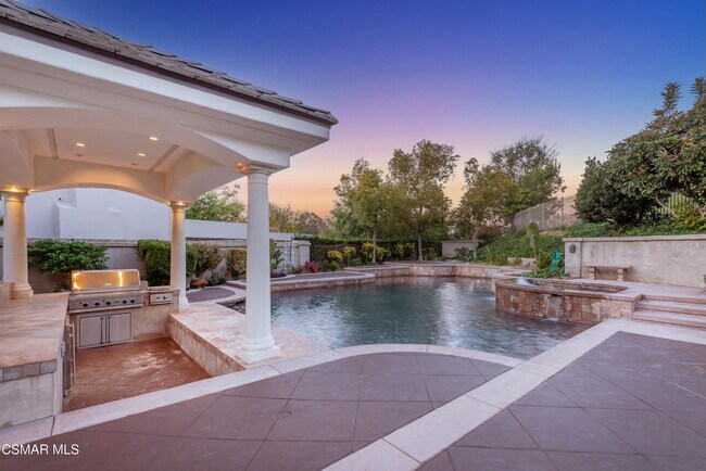 Building Photo - 25301 Prado De Los Arboles