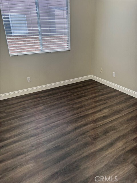 Building Photo - 16252 Fieldcrest Ct
