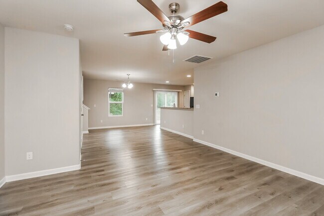 Building Photo - 1908 Boulder Ct