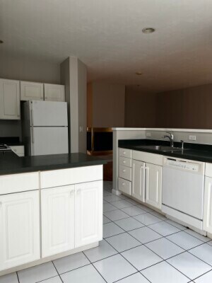 Building Photo - 37 Village Dr