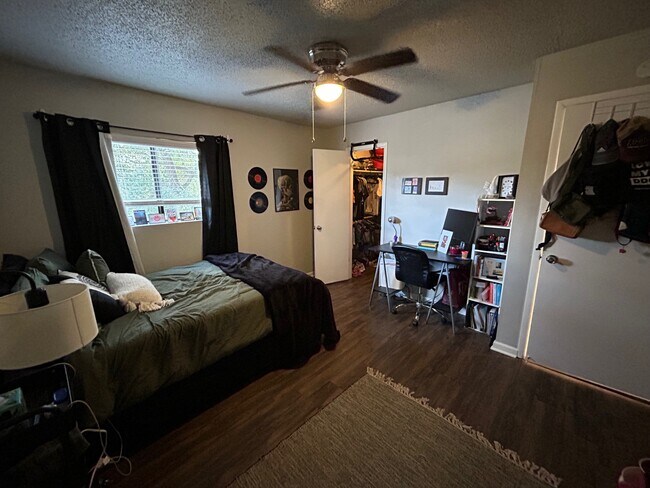 Building Photo - 1500 Lemon Tree Ln