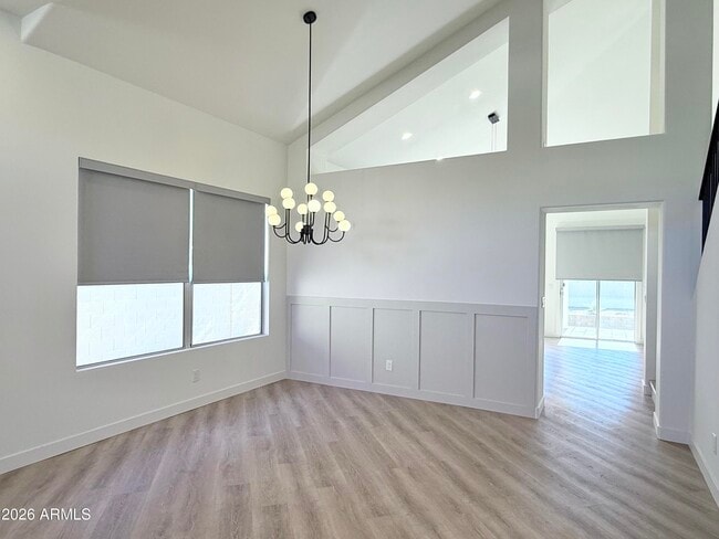 Building Photo - 6891 W Via Del Sol Dr