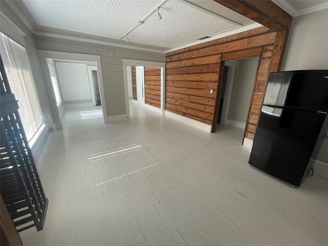 Building Photo - 1118 N Zang Blvd