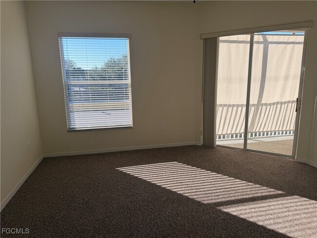 Building Photo - 9270 Belleza Way