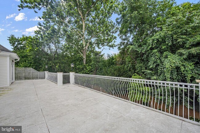 Building Photo - 9715 Singleton Dr