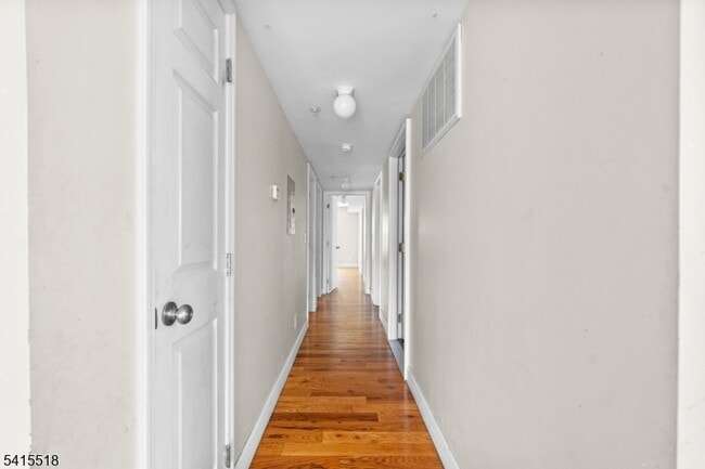 Building Photo - 280 S 20th St