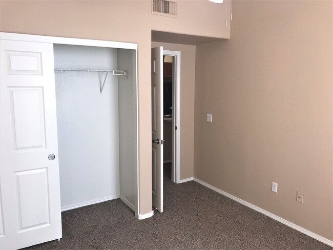 Building Photo - **SPECTACULAR - 2BEDROOM/2BATHROOM/1GARAGE/GATED CONDO (SOUTHERN & CRISMON)**