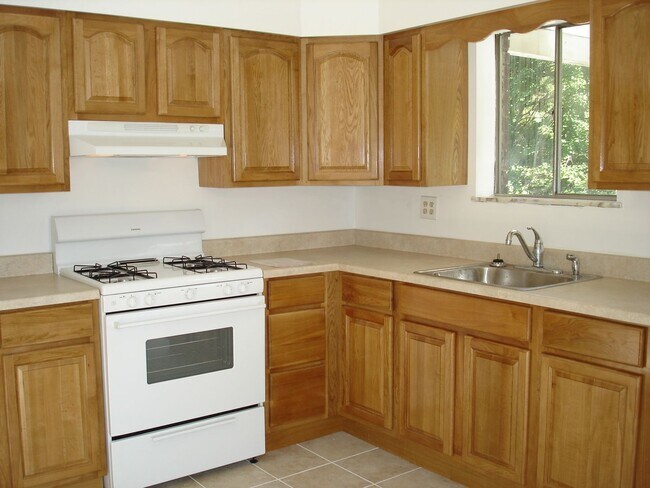 Building Photo - 5626 Wilkins Ave