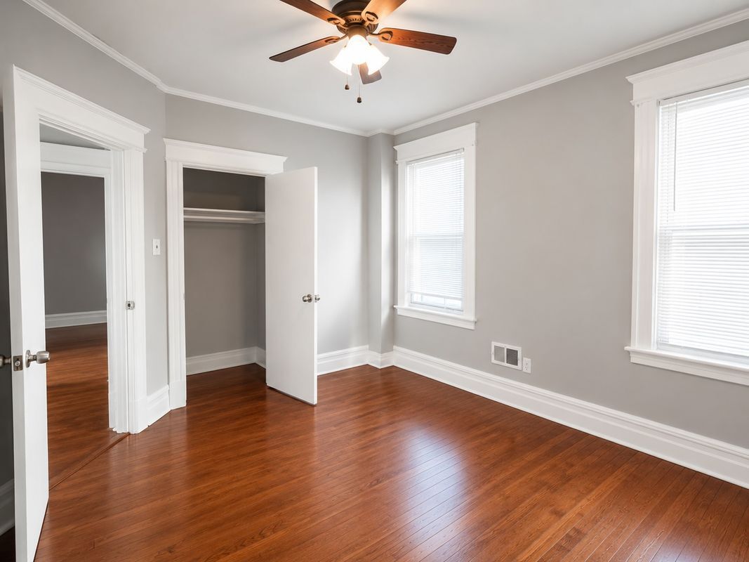 Building Photo - 867 S 17th St