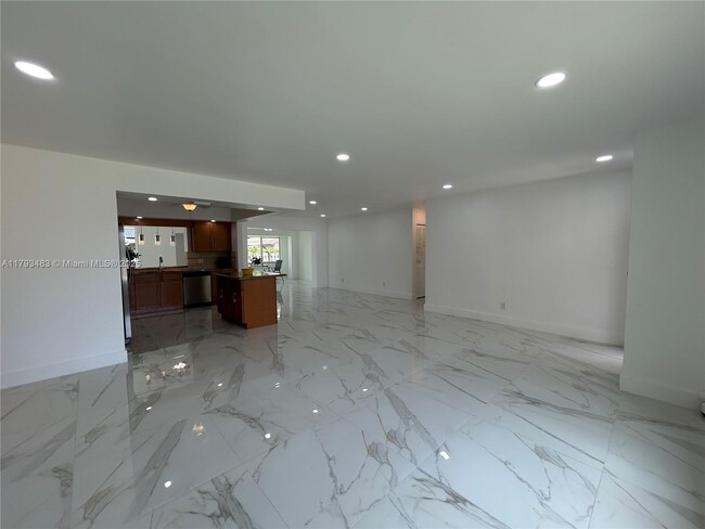 Building Photo - 11751 SW 52nd Ct