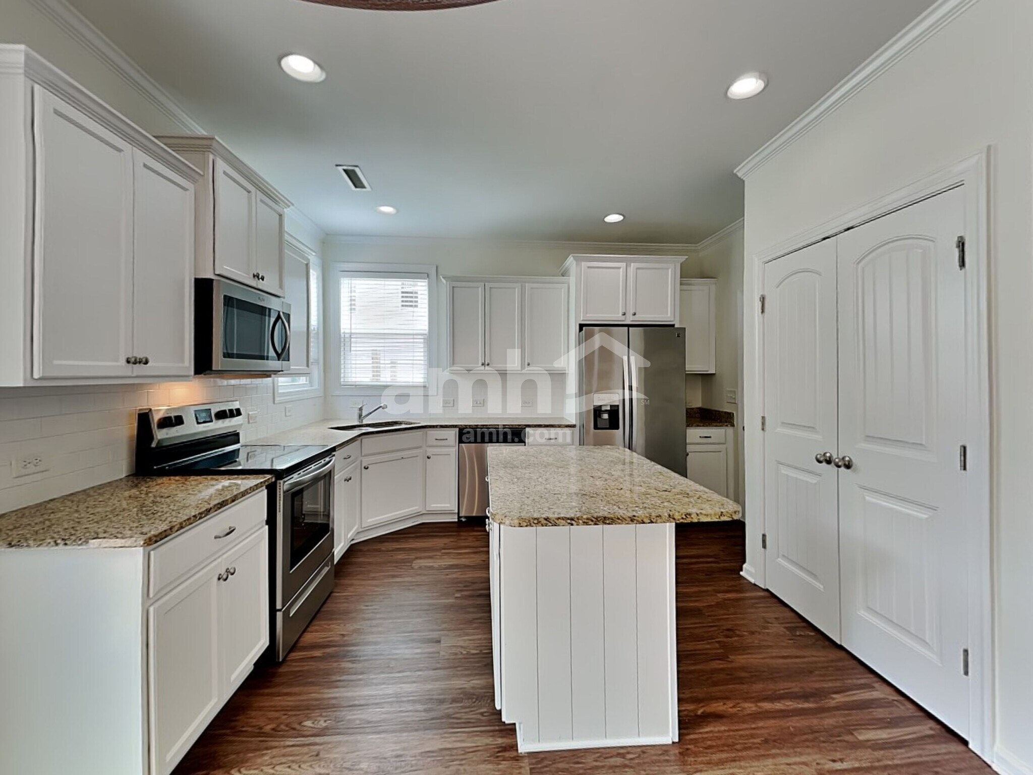 Building Photo - 112 Occidental Dr