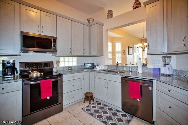 Building Photo - 825 Bentwater Cir