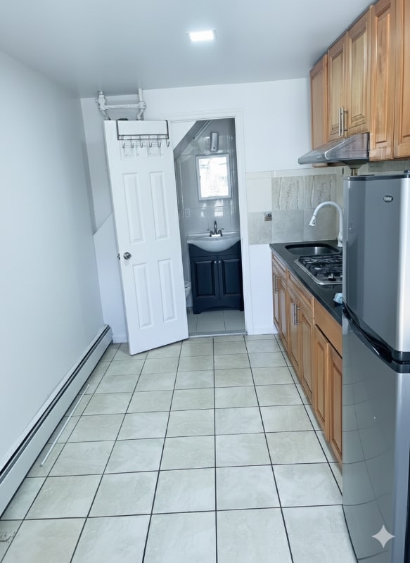 Building Photo - 47-61 196th St