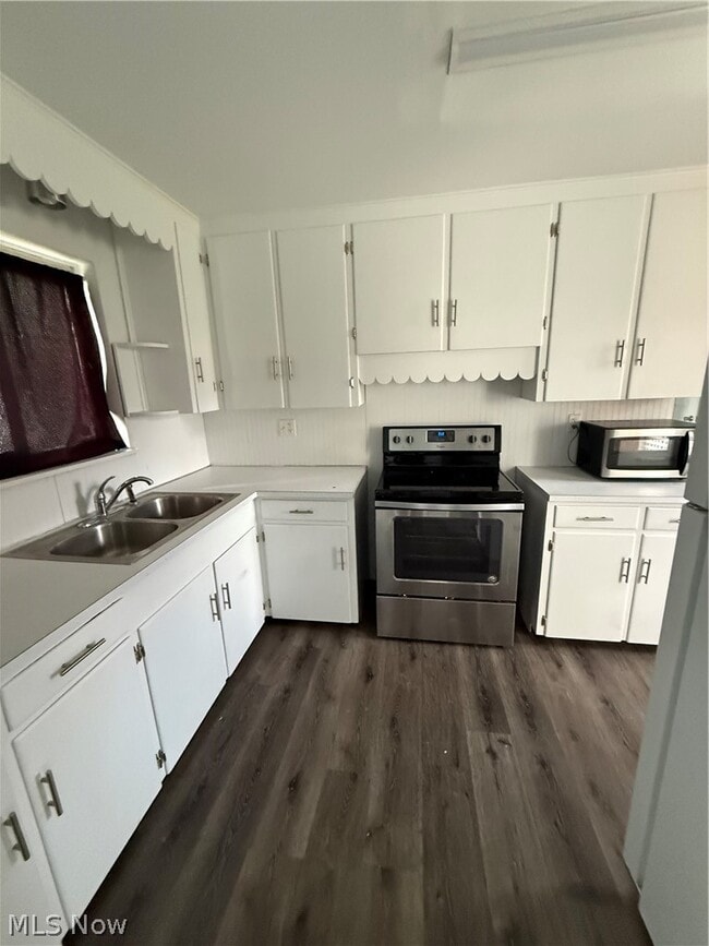 Building Photo - 732 Elberon Ave