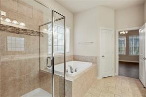Building Photo - 424 Chester Dr