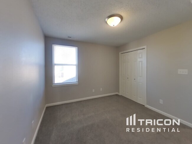 Building Photo - 11451 Water Birch Dr