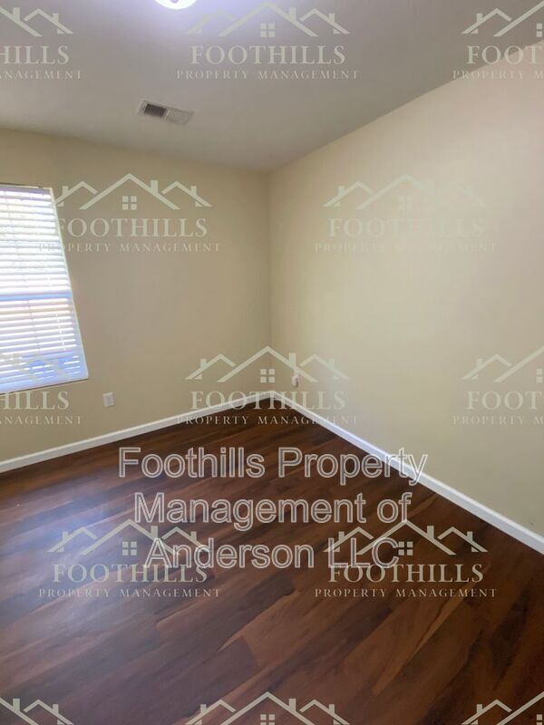 Building Photo - 108 Townsley Ct